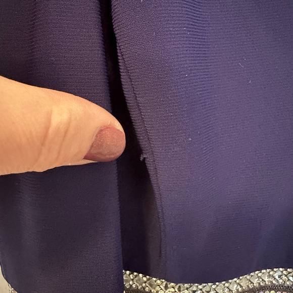 Beautiful eggplant evening gown - Picture 7 of 8